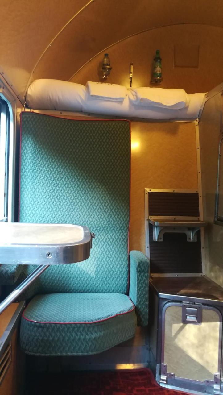 Le Train Des Reves Hotel Dracy-Saint-Loup Eksteriør billede